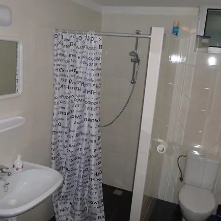 Spacious In With Garden Σπίτι διακοπών *
